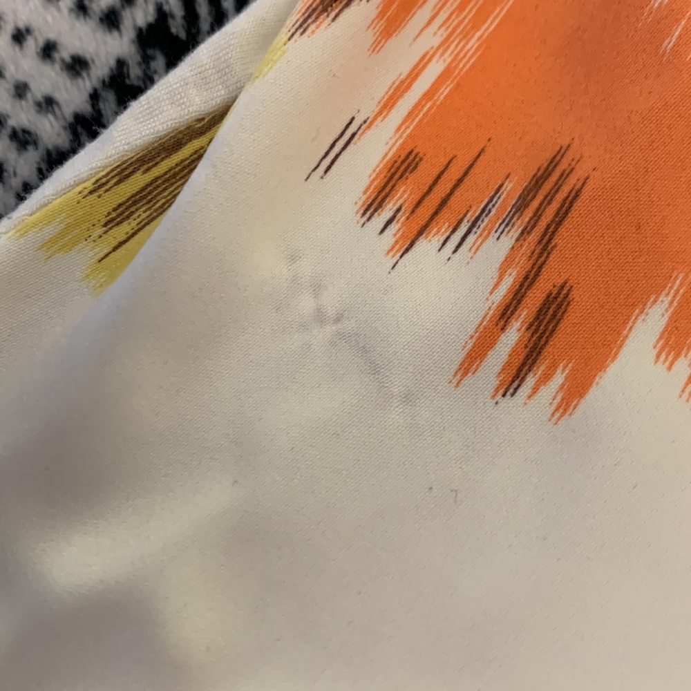 The Limited Abstract Design Tank Top - Picture 6 of 7
